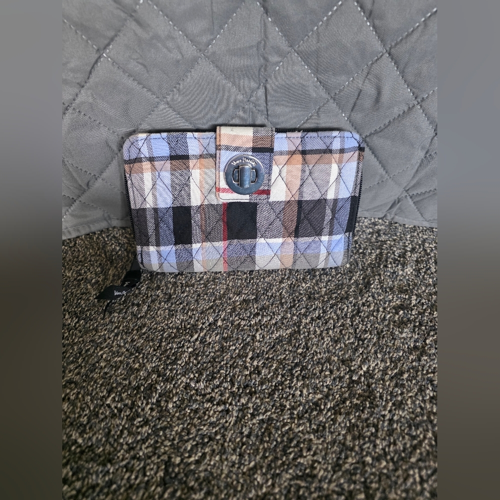 Vera BRADLEY  NWTO Quilted Plaid Turn-Lock Wallet - Neutral Blue & Tan